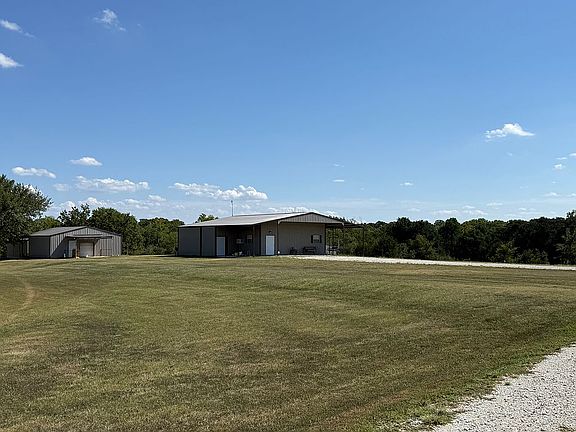 2nd image of 4101 County Road 1550