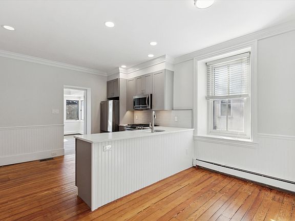 2nd image of 75 W Ashland St APT 1