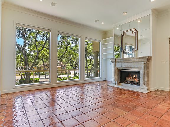 5th image of 9 Justinian Ln