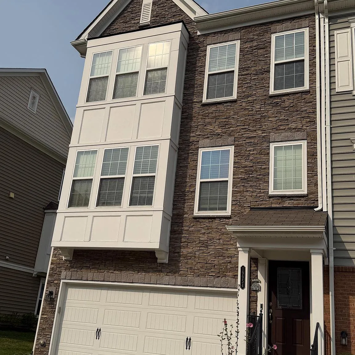 4 bed, 4.5 bath, 3224 sqft, $4,200 — Photo 1