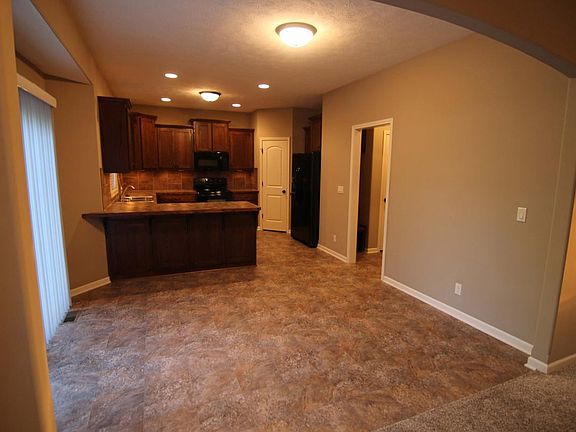 5th image of 19207 Pasadena Cir