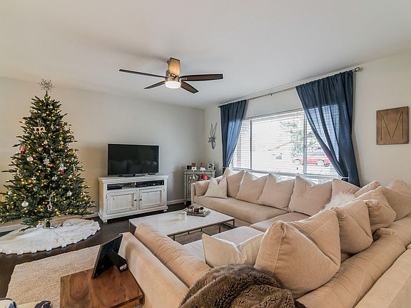 3rd image of 3009 E Cheryl Dr