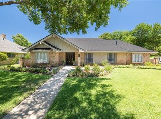 701 Loch Lomond Dr, Arlington, TX 76012