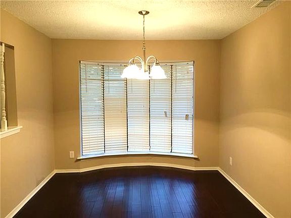5th image of 1501 Guildford St