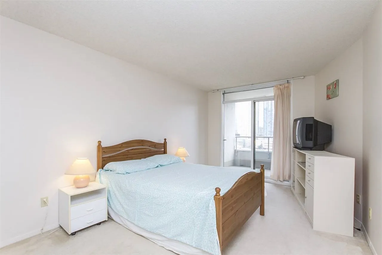 6070 McMurray Ave #1105 photo 1