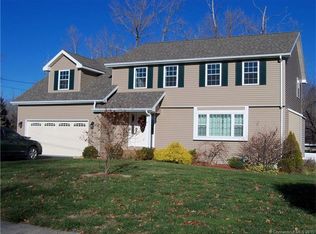 93 Glenwood Dr, Wethersfield, CT 06109