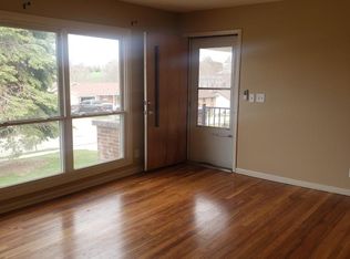 4621 Monroe St, Omaha, NE 68117