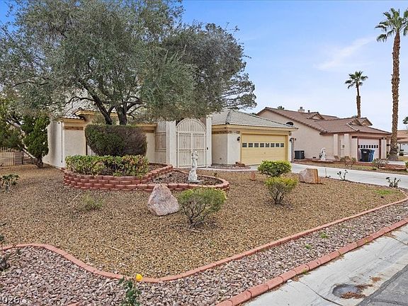 2nd image of 5705 Palma Del Sol Way
