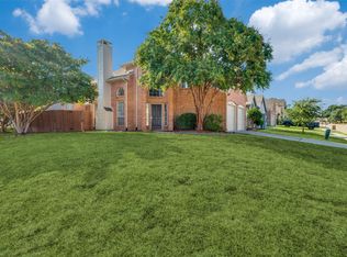 2095 Montclair Ln, Lewisville, TX 75067
