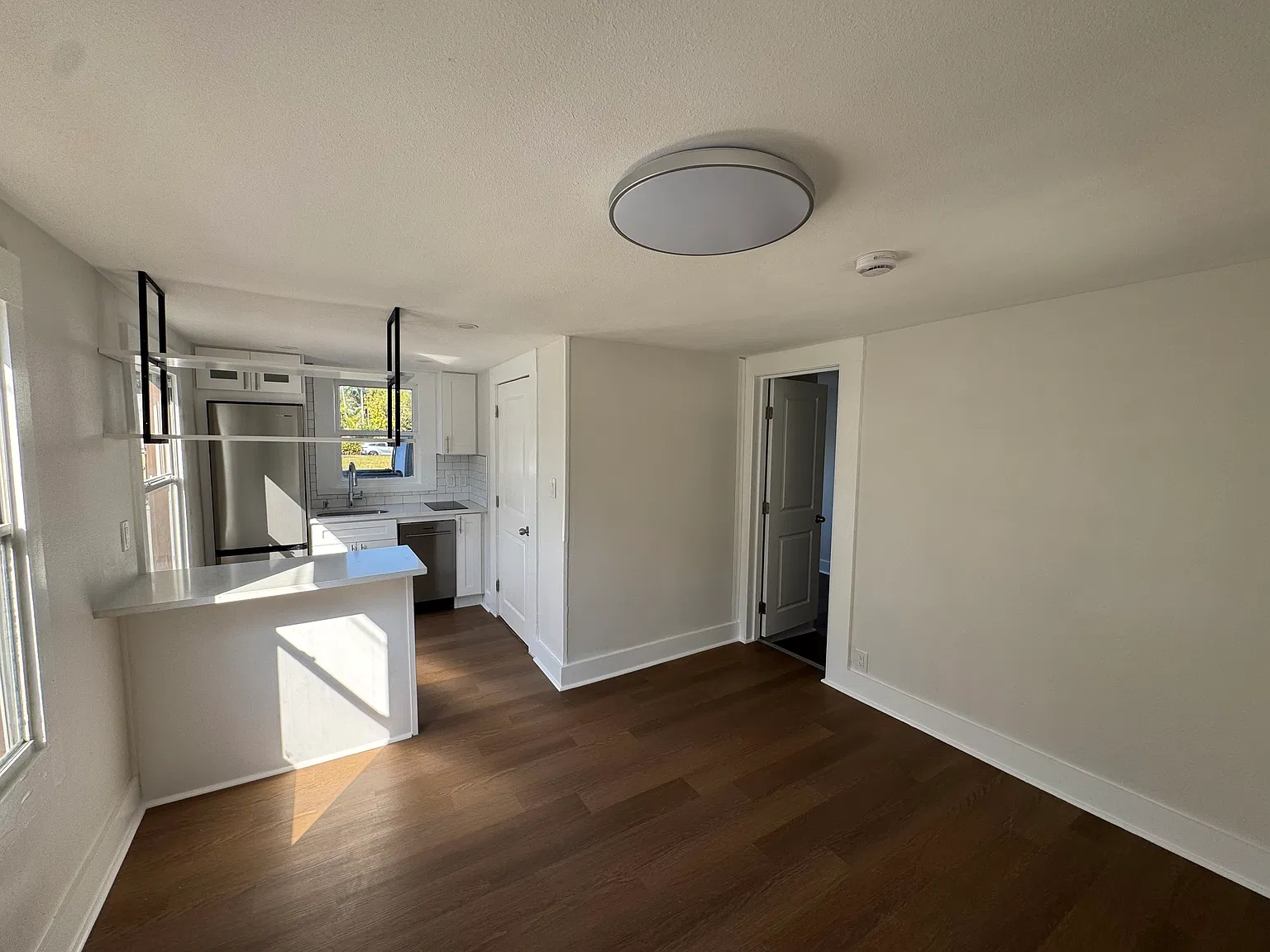 1 bed, 350 sqft, $1,450 — Photo 3