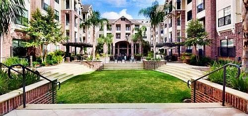 3rd image of 9757 Pine Lake Dr #398