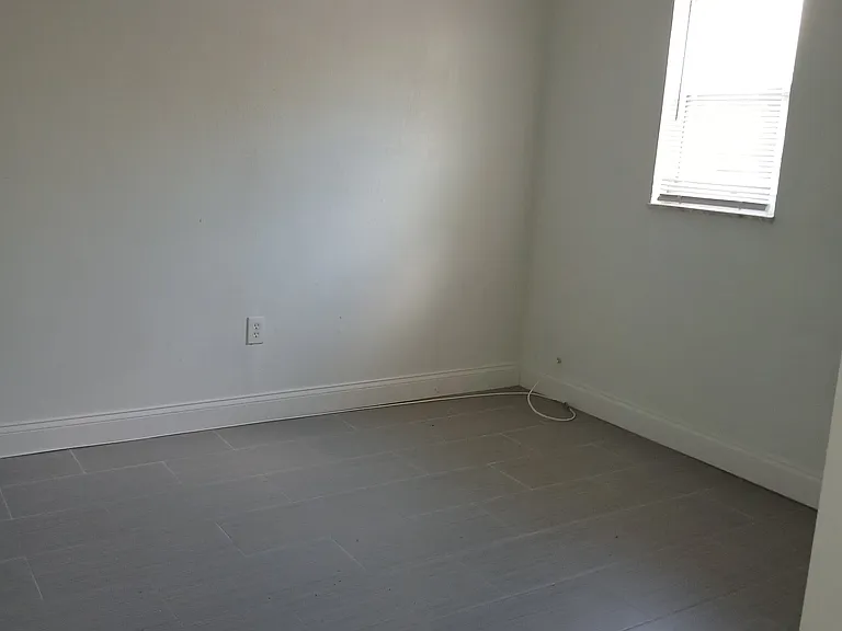 2201 13th Ave N #1 — Photo 6
