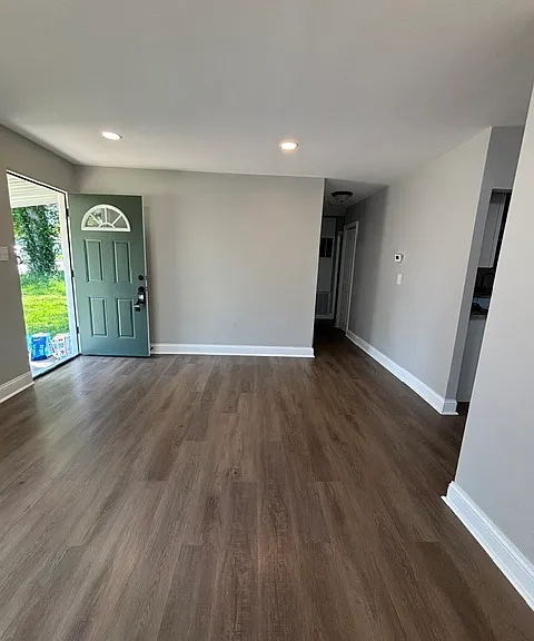 4364 Buchanan St — Photo 3