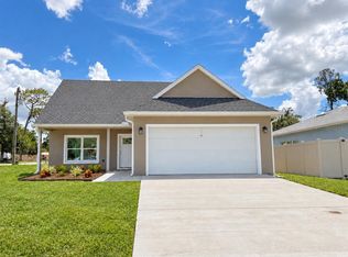 1336 Dean Ave, Eustis, FL 32726
