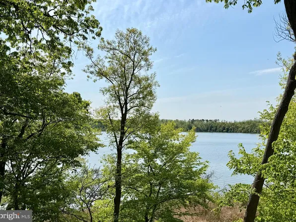 Knight Island Rd, Earleville, MD 21919