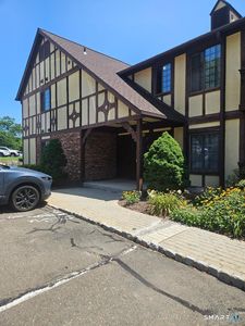 27 Canterbury Road #27, Bridgeport, CT, 06606