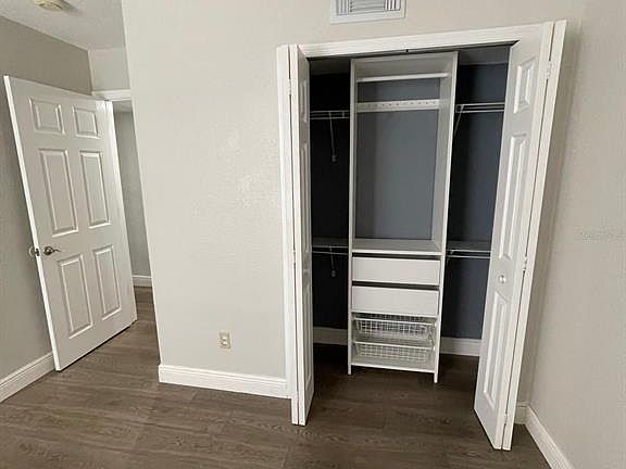 5th image of 5156 Conroy Rd #1117