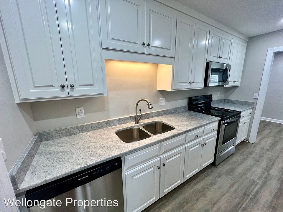 Experience comfortable and stylish living at Westridge Village