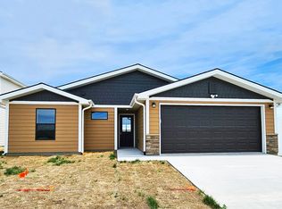 1121 Westyn Ave, North Platte, NE 69101
