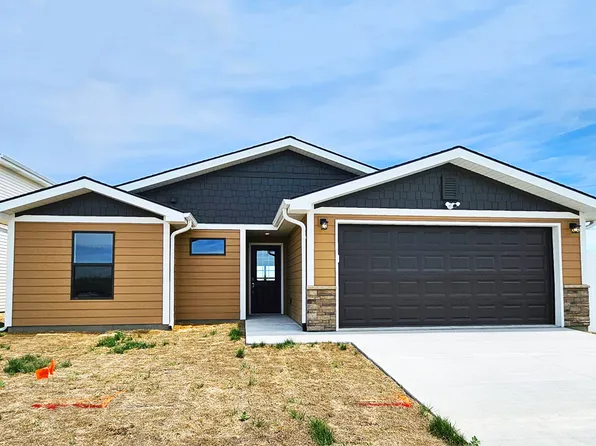 1121 Westyn Ave, North Platte, NE 69101