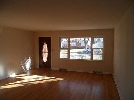 4th image of 1360 Algonquin Dr