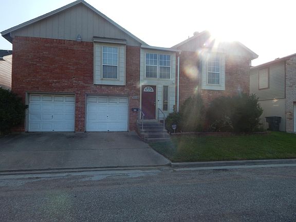 2nd image of 2009 65th St