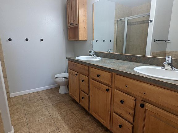 4th image of 2805 Stoney Creek Ln