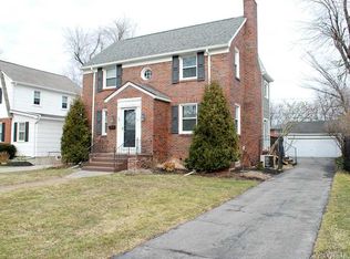 68 Lincoln Rd, Amherst, NY 14226