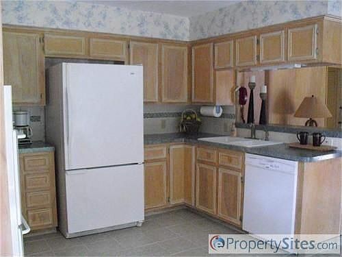 4th image of 5208 Cottonwood Cir
