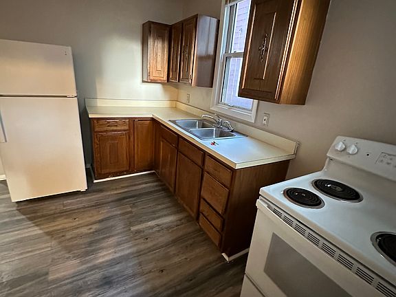 2nd image of 51 Hurlburt St #1
