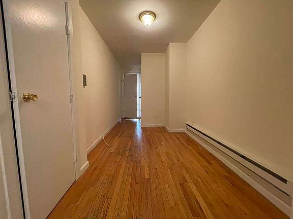 4th image of 1777 1st Ave #S2