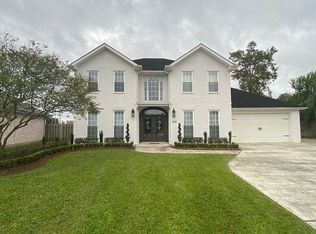 165 Stonehaven Dr, Belle Chasse, LA 70037