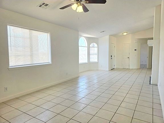 3rd image of 5126 Homestead Rd