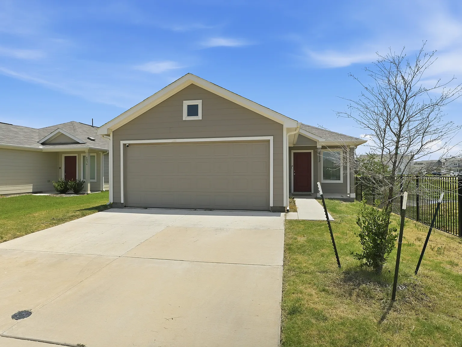 3 bed, 1440 sqft, $2,200 — Photo 2