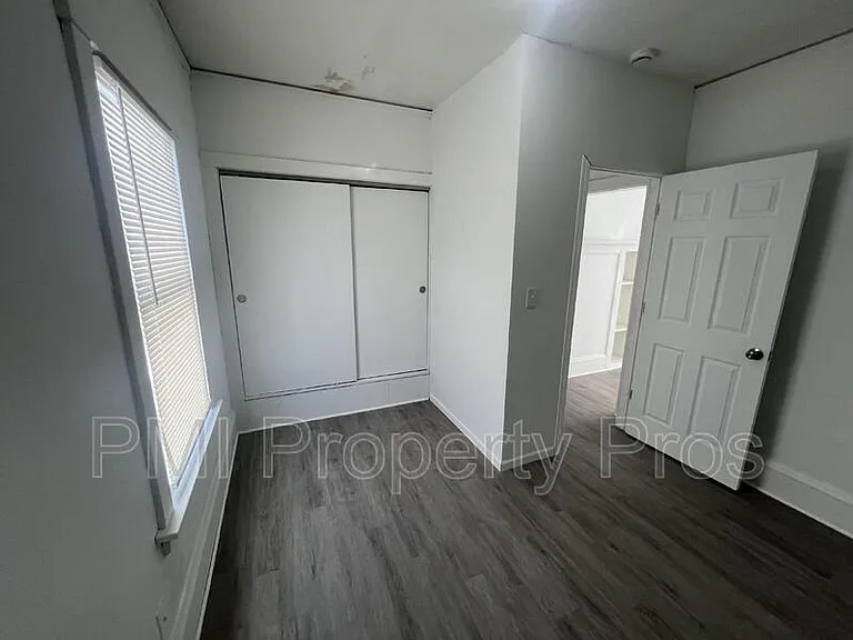 3284 N 30th St — Photo 7
