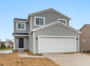 809 Harvest Dr, Wayland, MI 49348