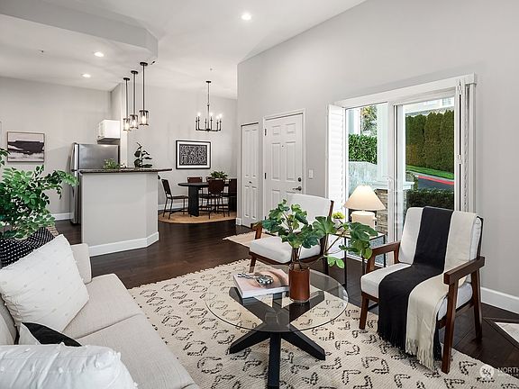 2nd image of 5361 164th Avenue SE #11-1