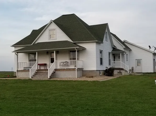 120 Sweetgum Rd, Du Quoin, IL 62832