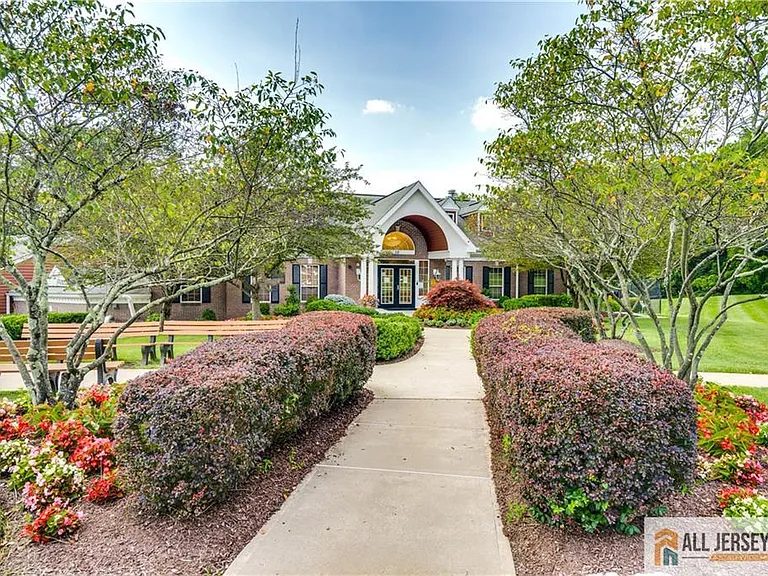 56 Coriander Dr — Photo 23