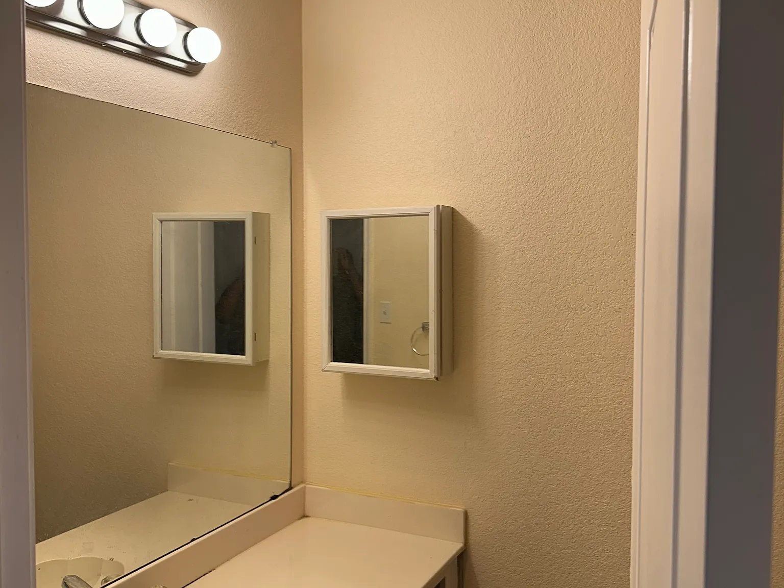 3 bed, 1650 sqft, $2,050 — Photo 1