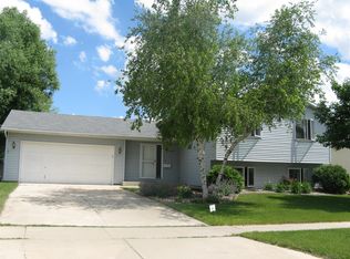 5928 44th Ave NW, Rochester, MN 55901