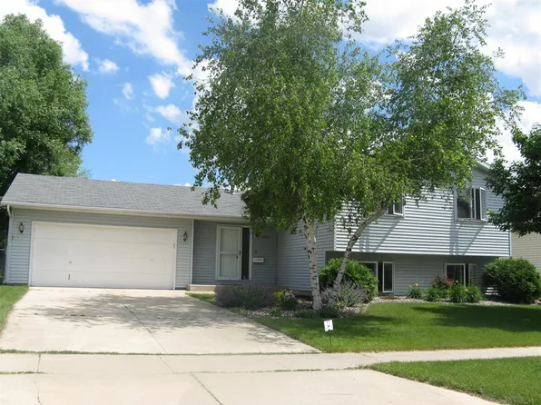 5928 44th Ave NW, Rochester, MN 55901