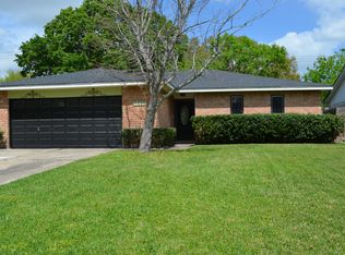 16611 Townes Rd, Friendswood, TX 77546