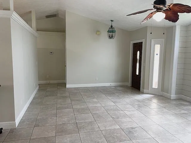618 SE Streamlet Ave — Photo 15