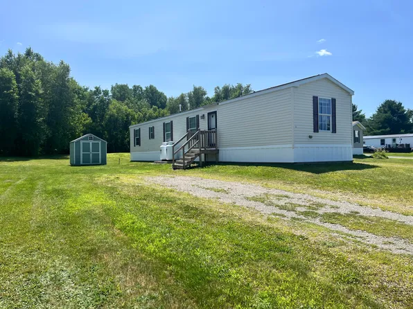 39 Lorna Lane, Glenburn, ME 04401
