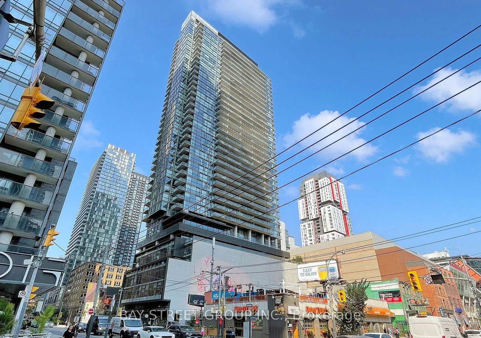 2 bed, $3,100 — Photo 1
