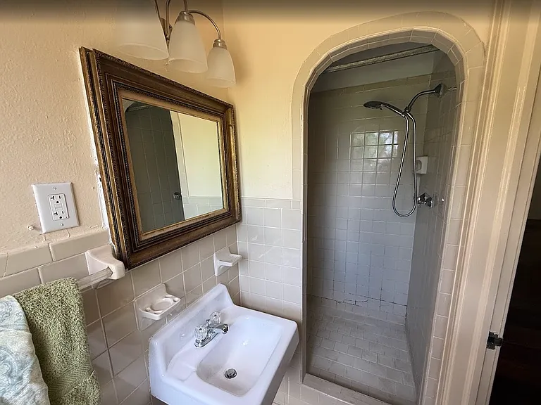 244 W Hermosa Dr — Photo 12