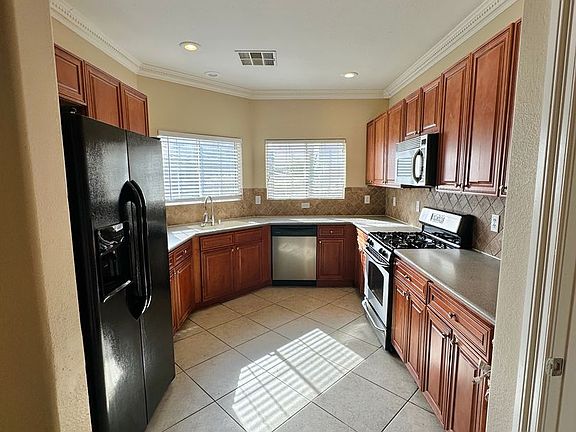 4th image of 8890 Tomnitz Ave