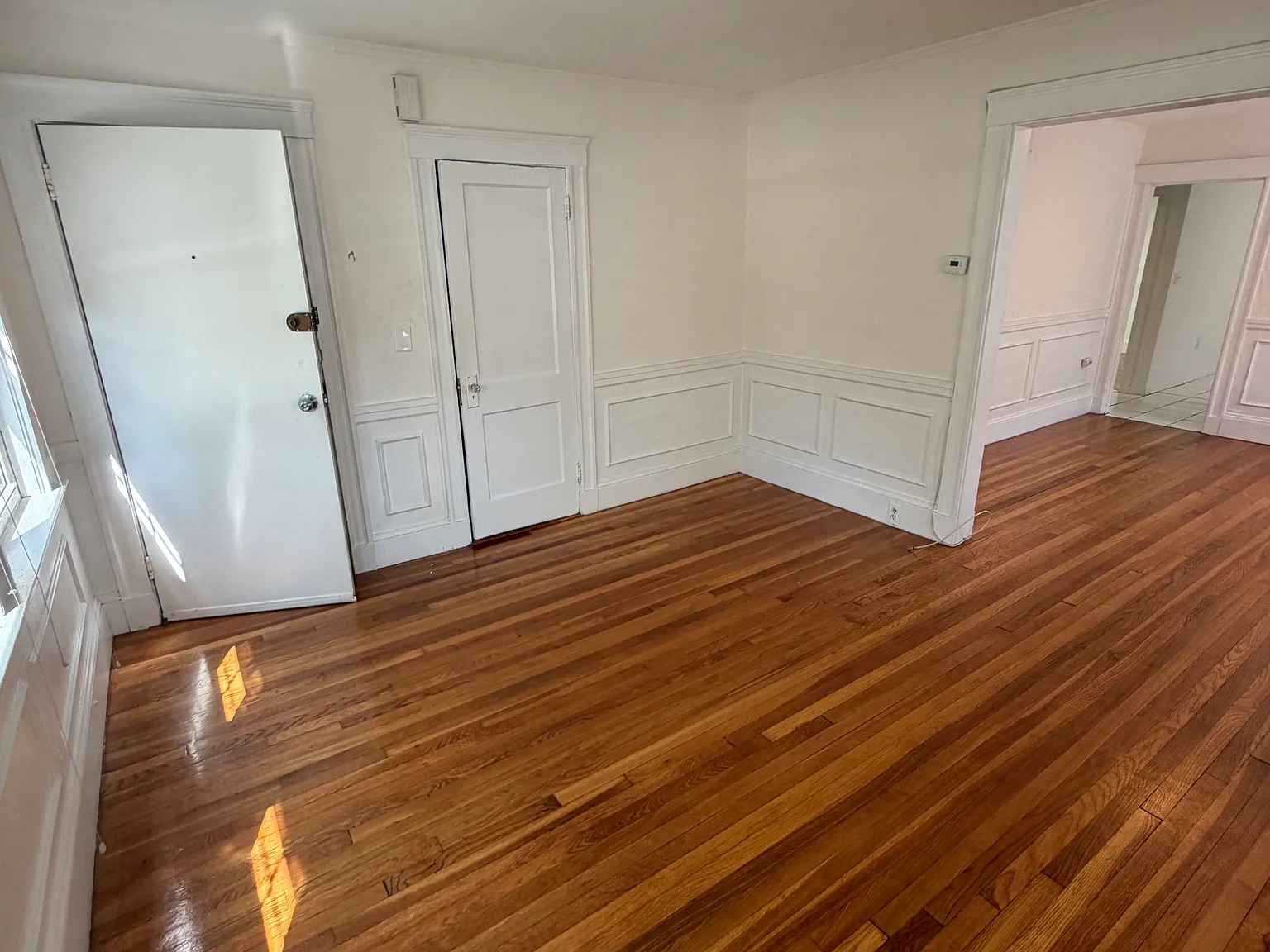 2 bed, 1100 sqft, $3,100 — Photo 1