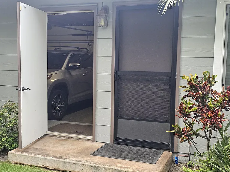 91-1053 Hokuikekai St — Photo 47